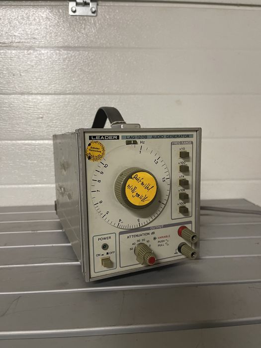 Audio generator Leader Lag 120