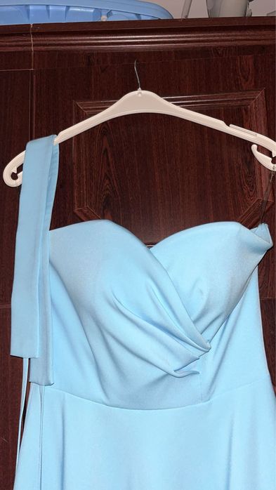 Rochie elegantă.