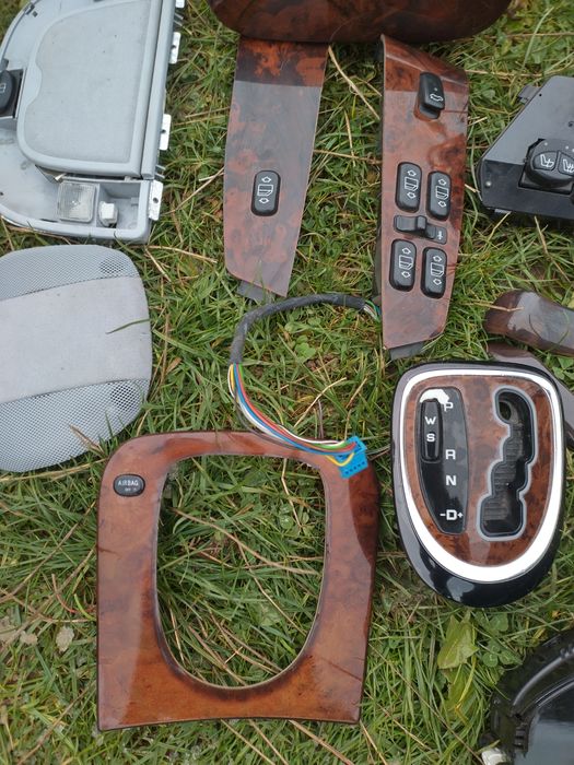 Части за Мерцедес W220