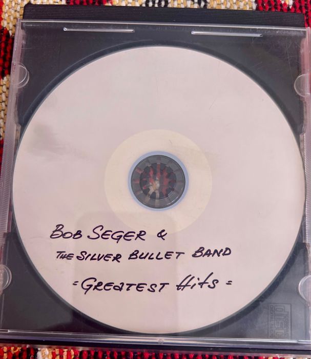 Компакт диски музыкальные CD