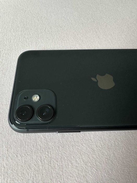 iPhone 11, 64 GB, Черен, като нов