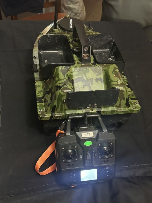 Лодка за захранка