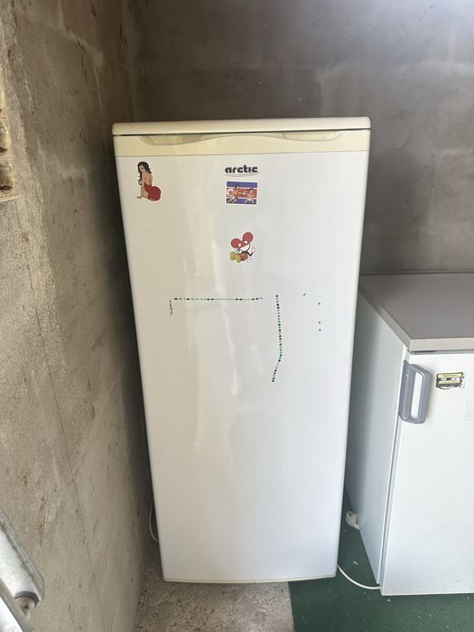 Frigider (necesita incarcare cu freon)