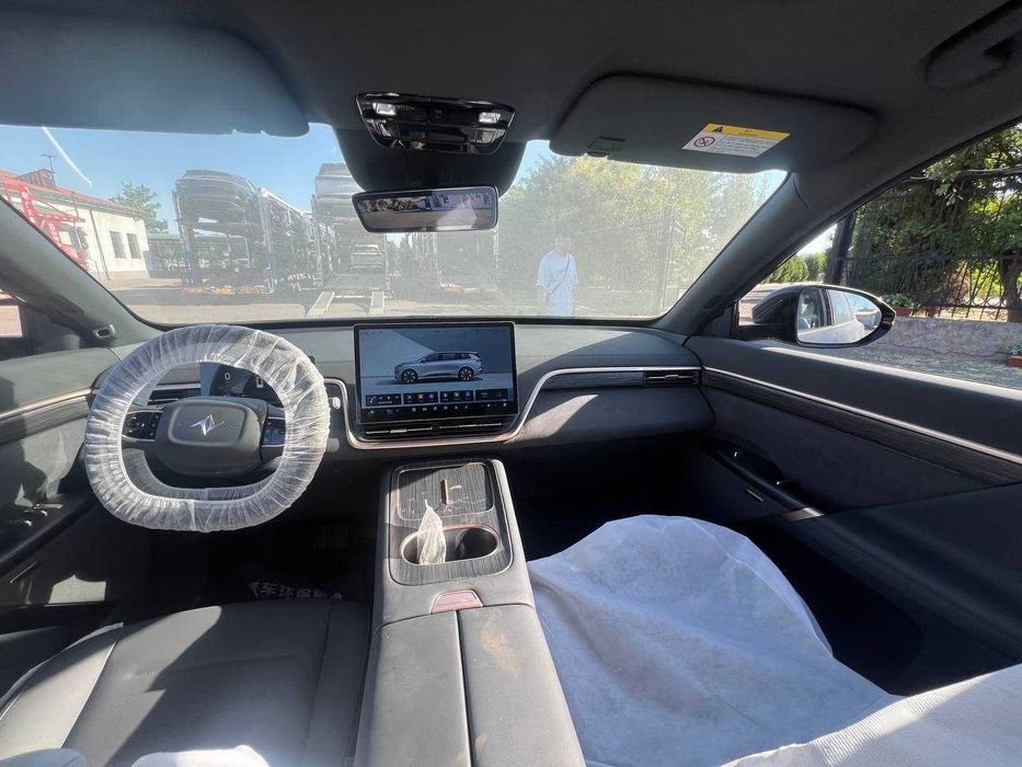 2024 Dongfeng eπ008