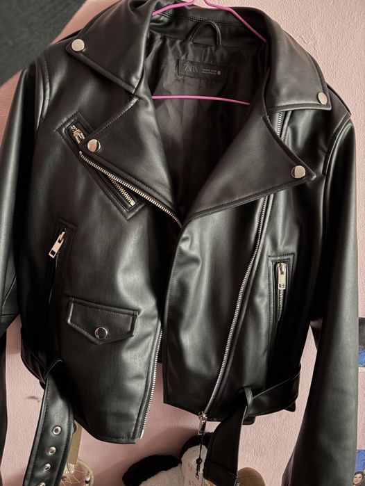 Кожено яке Zara.