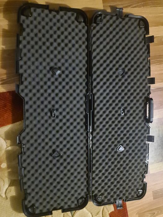 Пластиковый кейс