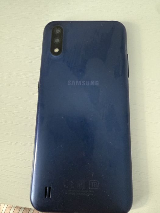 Телефон Самсунг А01 без минусов
