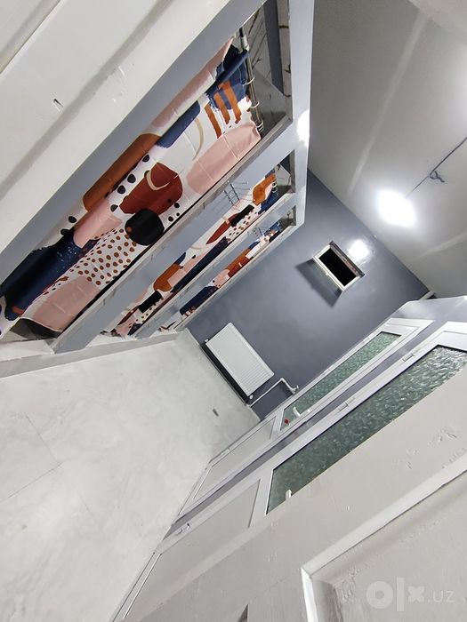 Student qizlaga Sentyabrdan Chirchiqda 7 kollej oldida  Kv bor