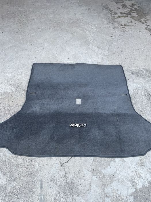 Коврик багажника RAV4 оригенал