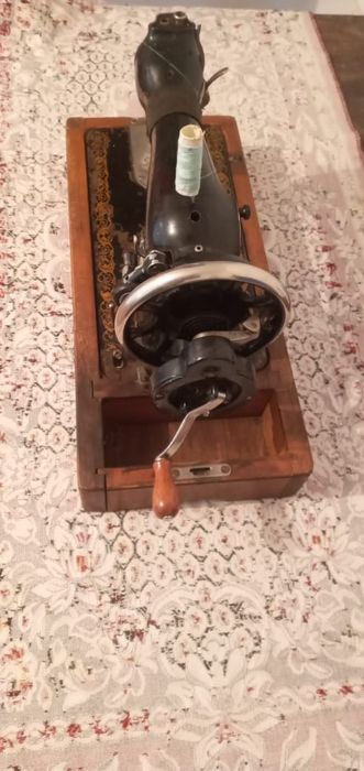 Продам ручную швейную машину