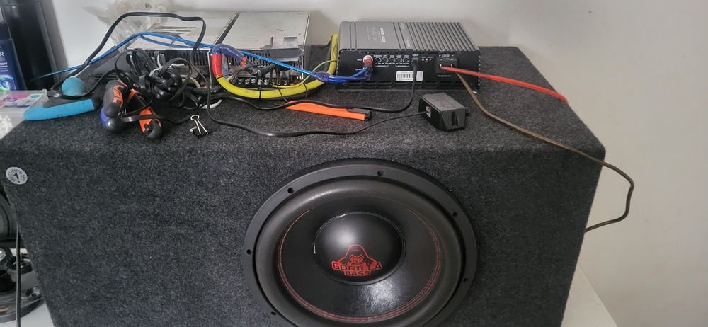 Сабуфер и усилитель 100.000