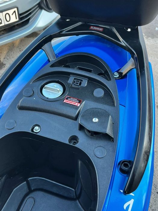 Подам мопед bennali 180 кубов