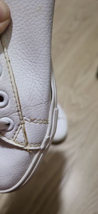 Отдам детскую обувь б/у