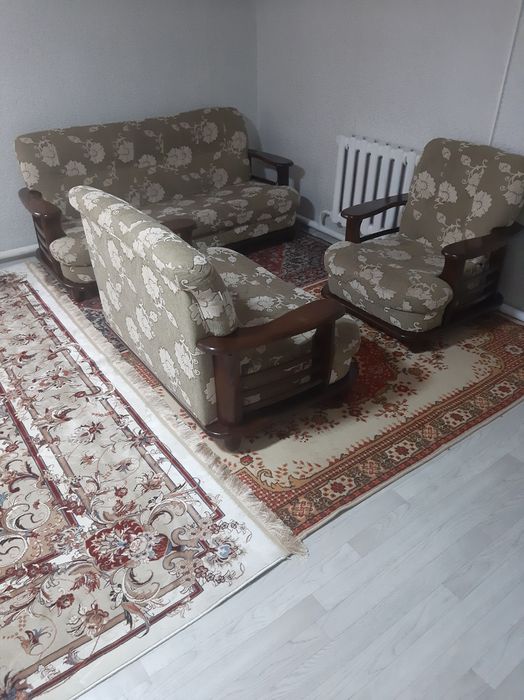 Продам комплект мебели