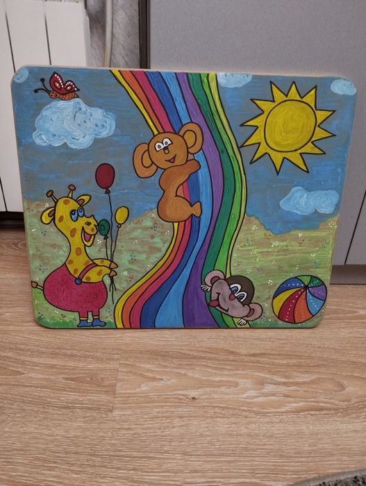 Рисувано дървено детско столче.Рисувана детска масичка.