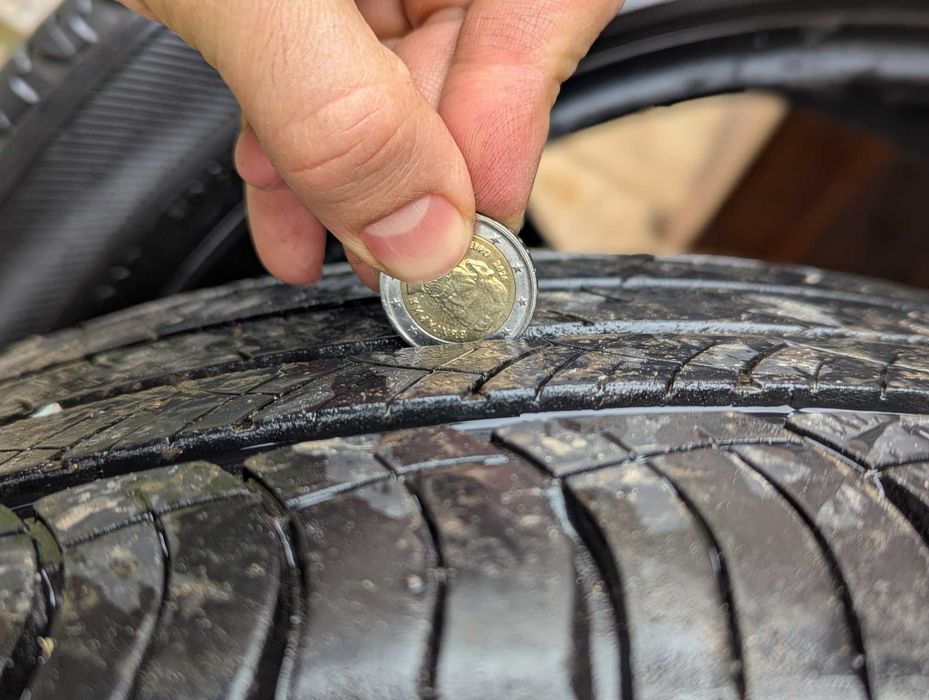 Michelin Latitude Tour HP 235 55 19