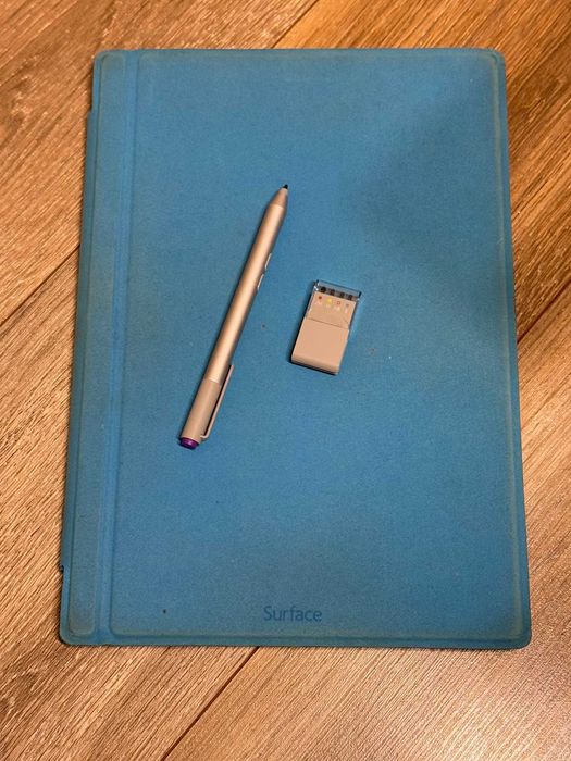 Microsoft Surface Pro 3 i3-4020Y/4RAM/64SSD/Intel HD/2K QHD Touch