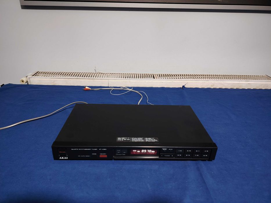 AKAI AT-A301 Quartz Synthesizer Tuner, tuner radio digital