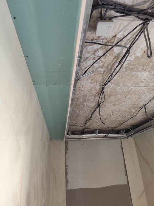 Услуги от гипсокартон, монтаж на дограми, щори и комарници