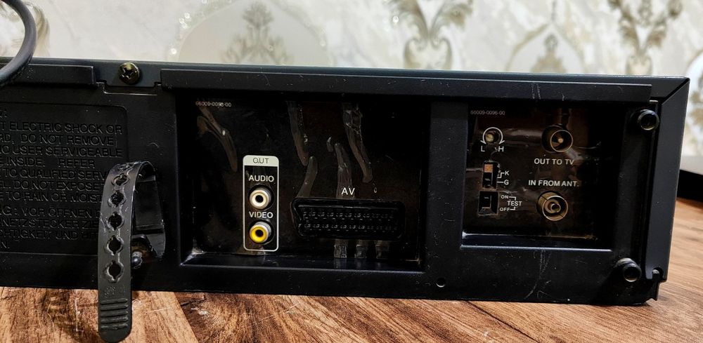 Samsung видеомагнитафон SVR-70D