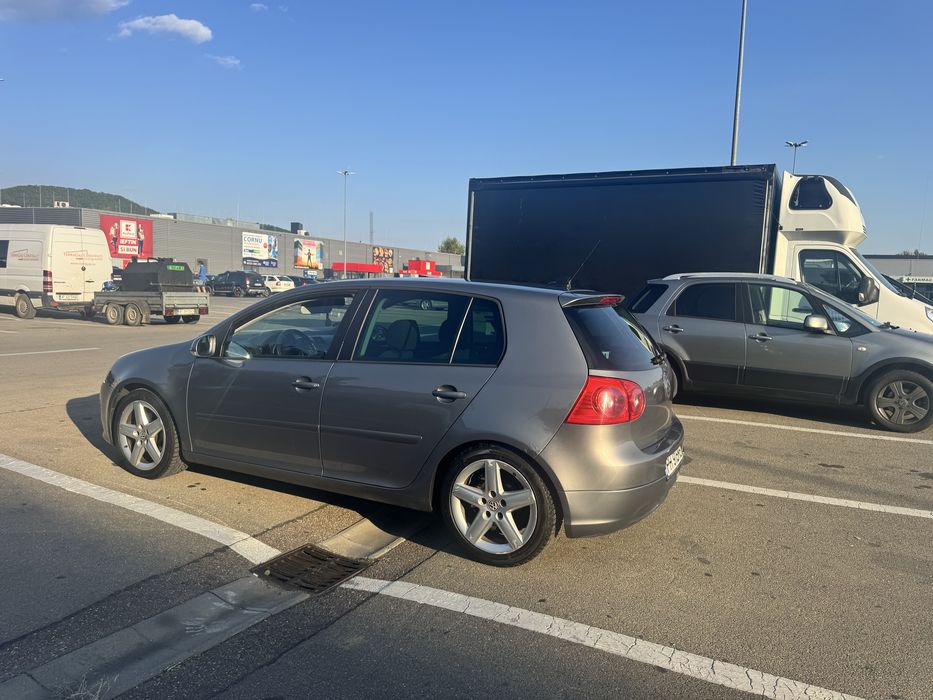 Volkswagen Golf 5 GT  140 cp