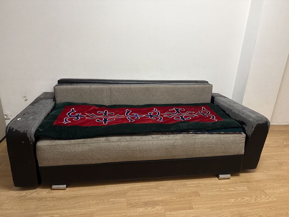 Диван отдам даром