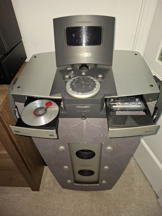 Grundig Perforhing Arts sistem audio