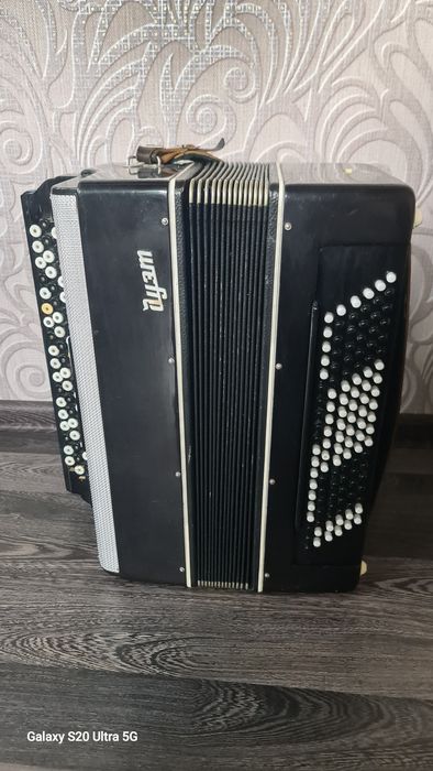 Академический баян