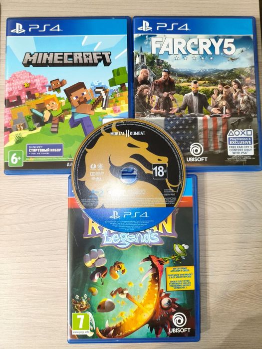 PS 4 PRO в идеальном состоянии