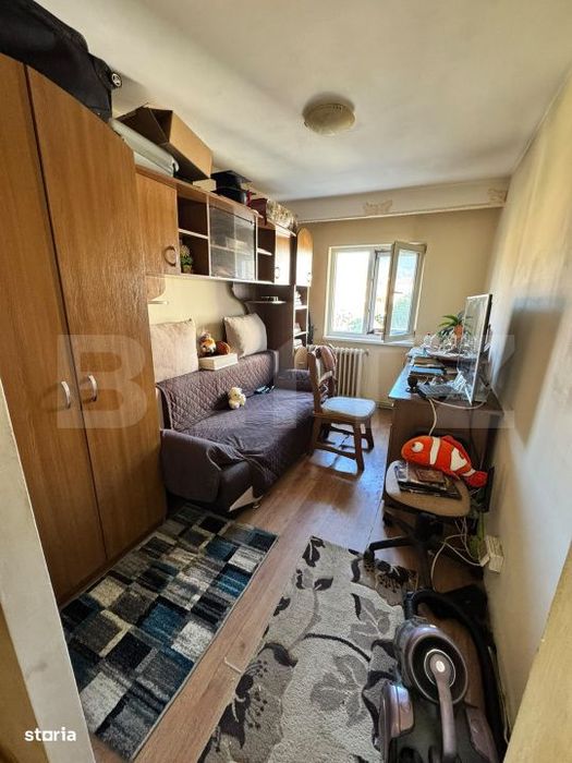 Apartament 54 mp + balcon, stadion, etaj 4, Ideal pentru renovare — fotografia 3