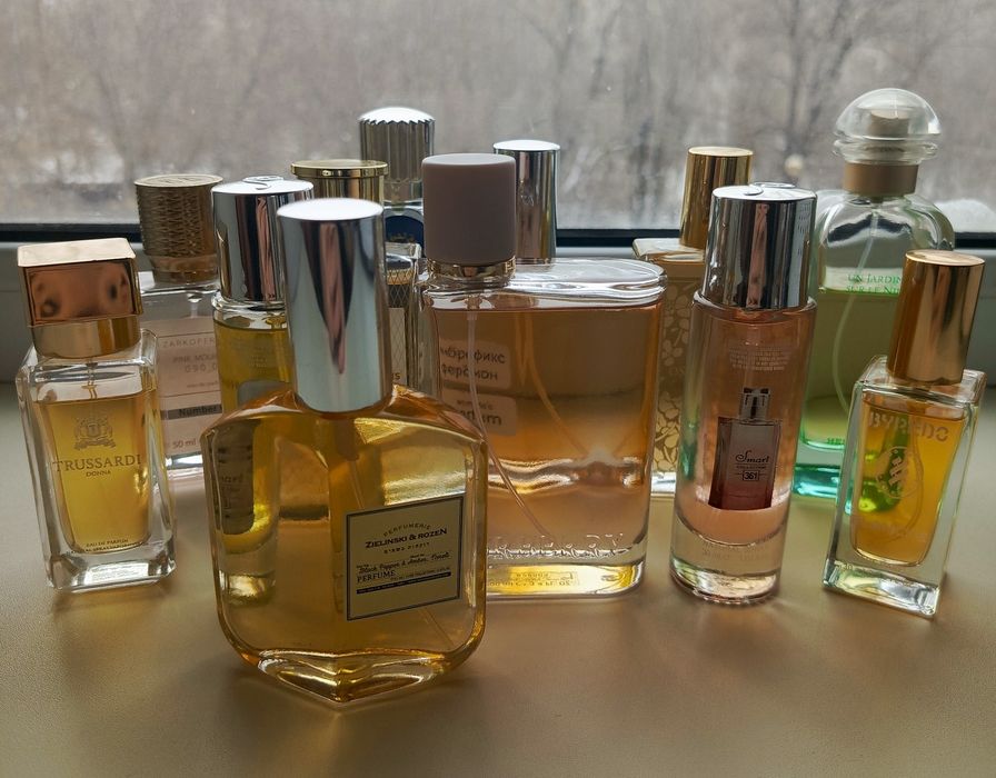 Продам духи 2500