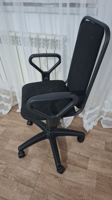 Кресло сатылады.