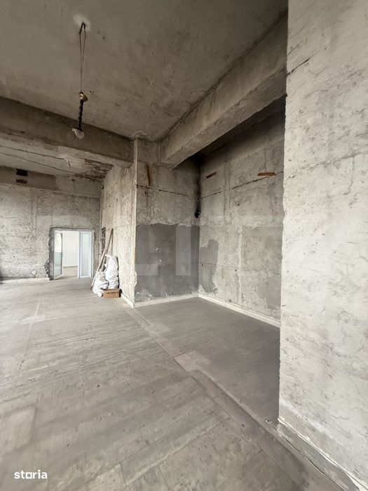 Spatiu comercial de inchiriat – Targoviste | terasa generoasa