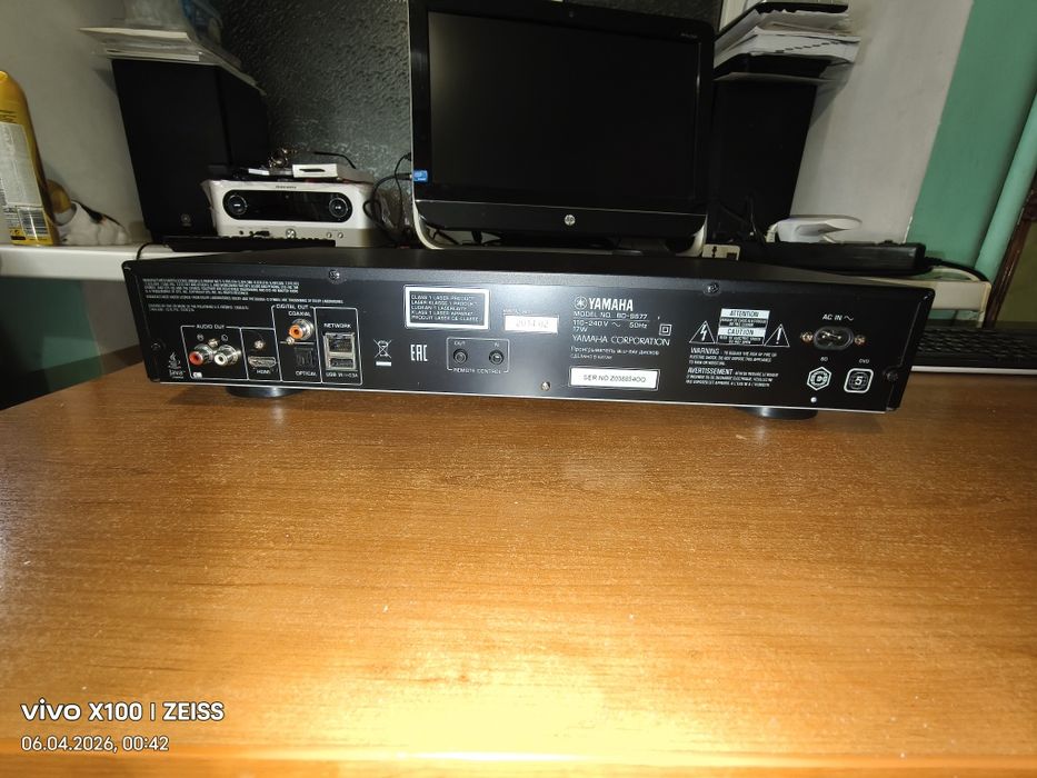 Проигрыватель компакт CD дисков Yamaha BD S 677