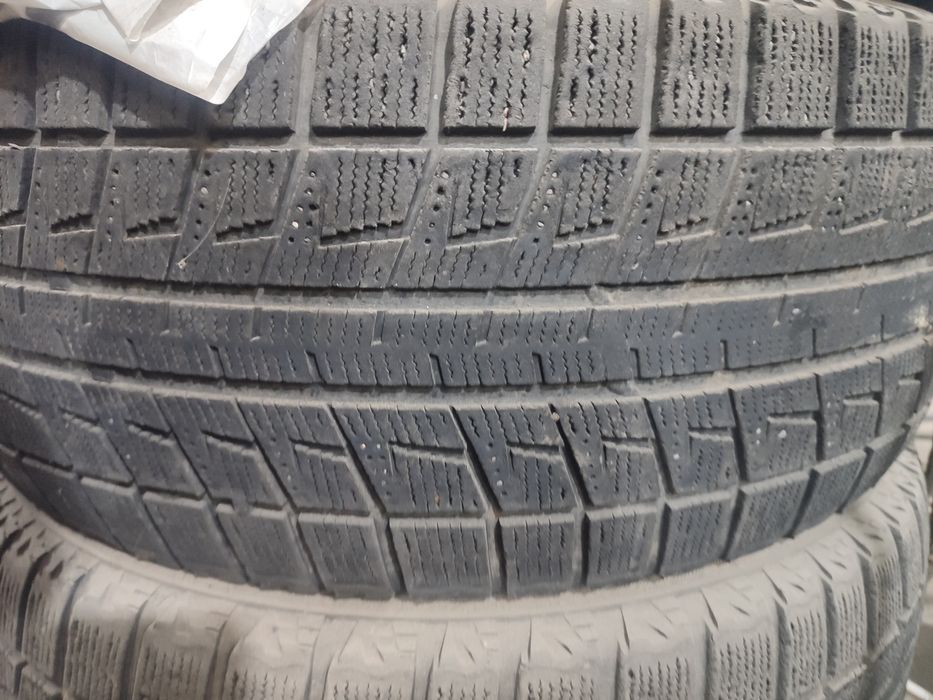 Зимние резина BRIDGESTONE