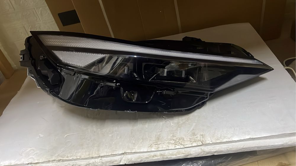 Фара Elantra Hyundai 24