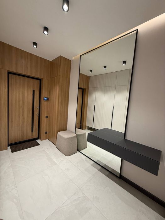 Продается 2/7/14 с авторским ремонтом в ЖК Infinity!!!