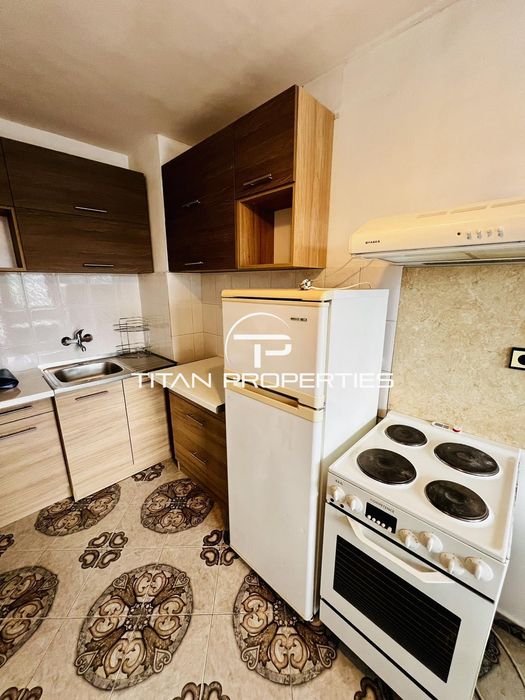 Дава се под наем Четиристаен апартамент в Бургас, Възраждане - 120 кв.м за 459 € - Снимка #4