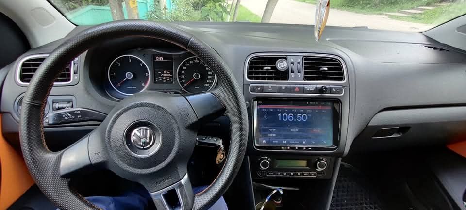 VOLKSWAGEN Polo 2011 — imagine 4