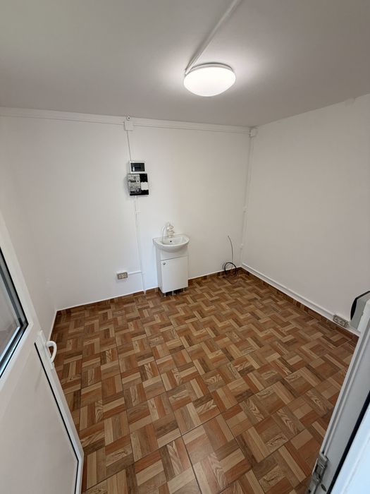 Inchiriez spatiu comercial