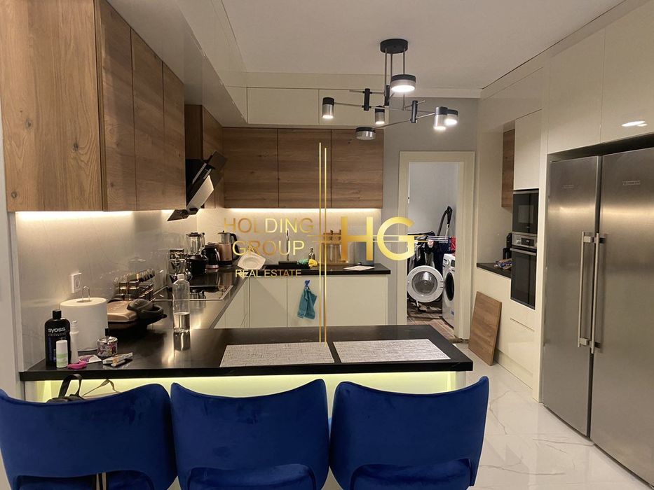 Продава се Къща в Варна, Бриз - 260 кв.м за 2212 €/кв.м - Снимка #12