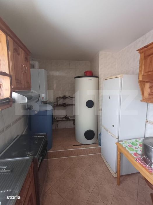 Vila de vanzare, 310 mp, teren 698 mp, zona Burdujeni