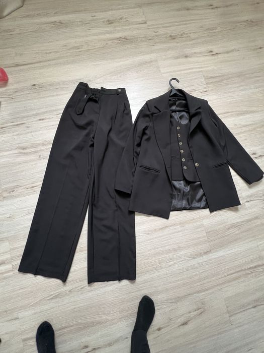 женские вещи продается