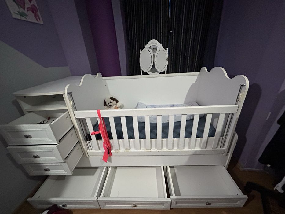 Прекрасна Кошара за Бебе и дете до 8 годишна възраст със матрак