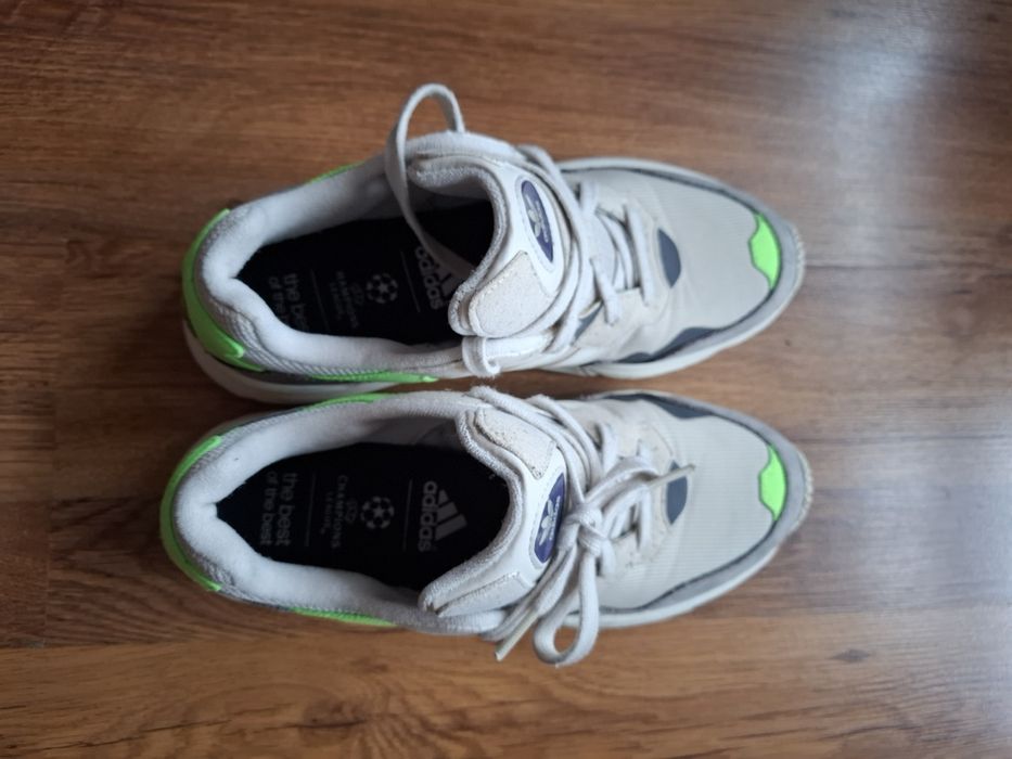 Adidas Yung - 96 маратонки 42 номер.