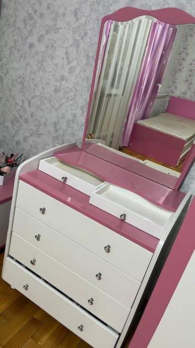 Мебель для девушки