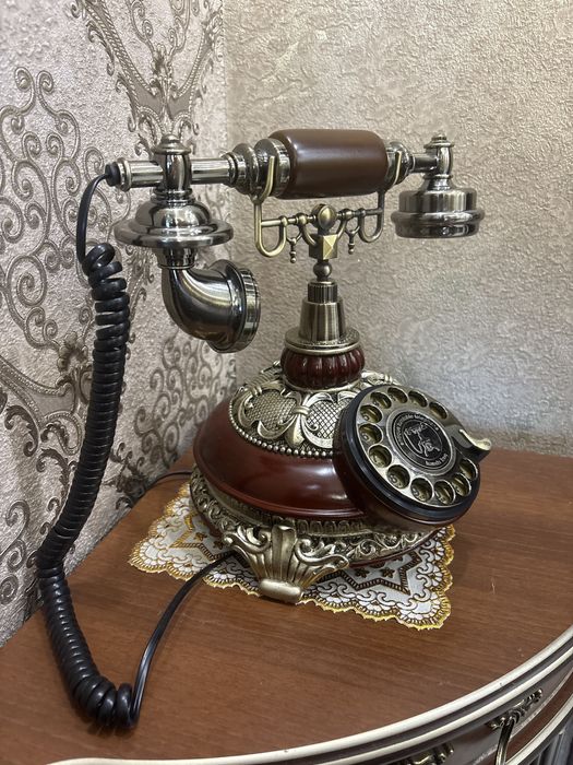 Продам ретро телефон