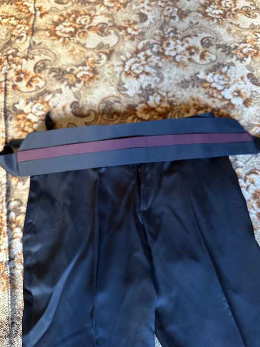 Мъжки официален костюм : чисто нов