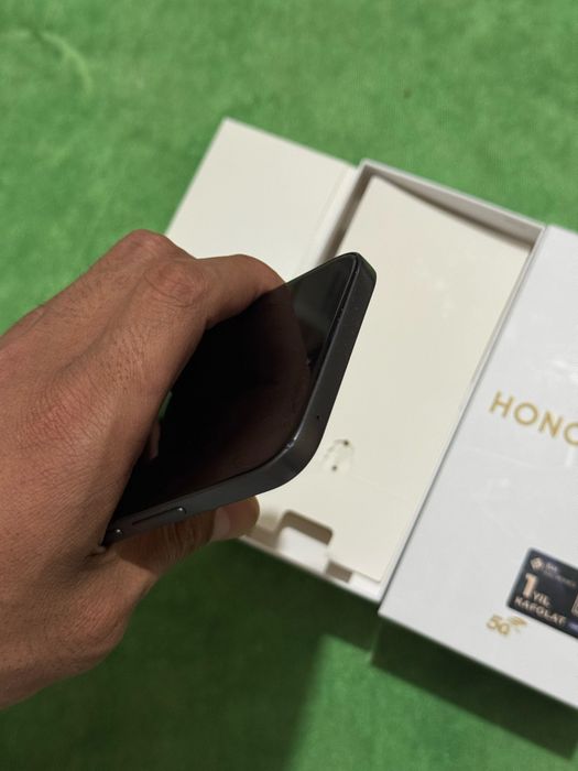 Honor 400 lite 8/256 holati yaxshi