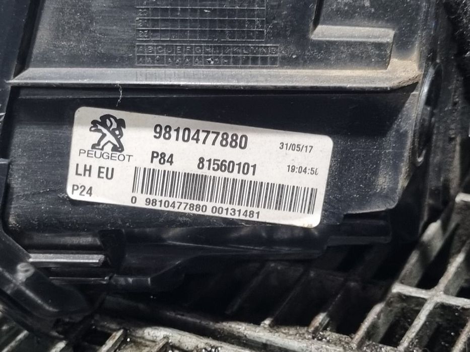 Stop haion stanga Peugeot 3008 II 2016 - 2020 SUV 4 Usi (1316) Cu led 981047788000131481